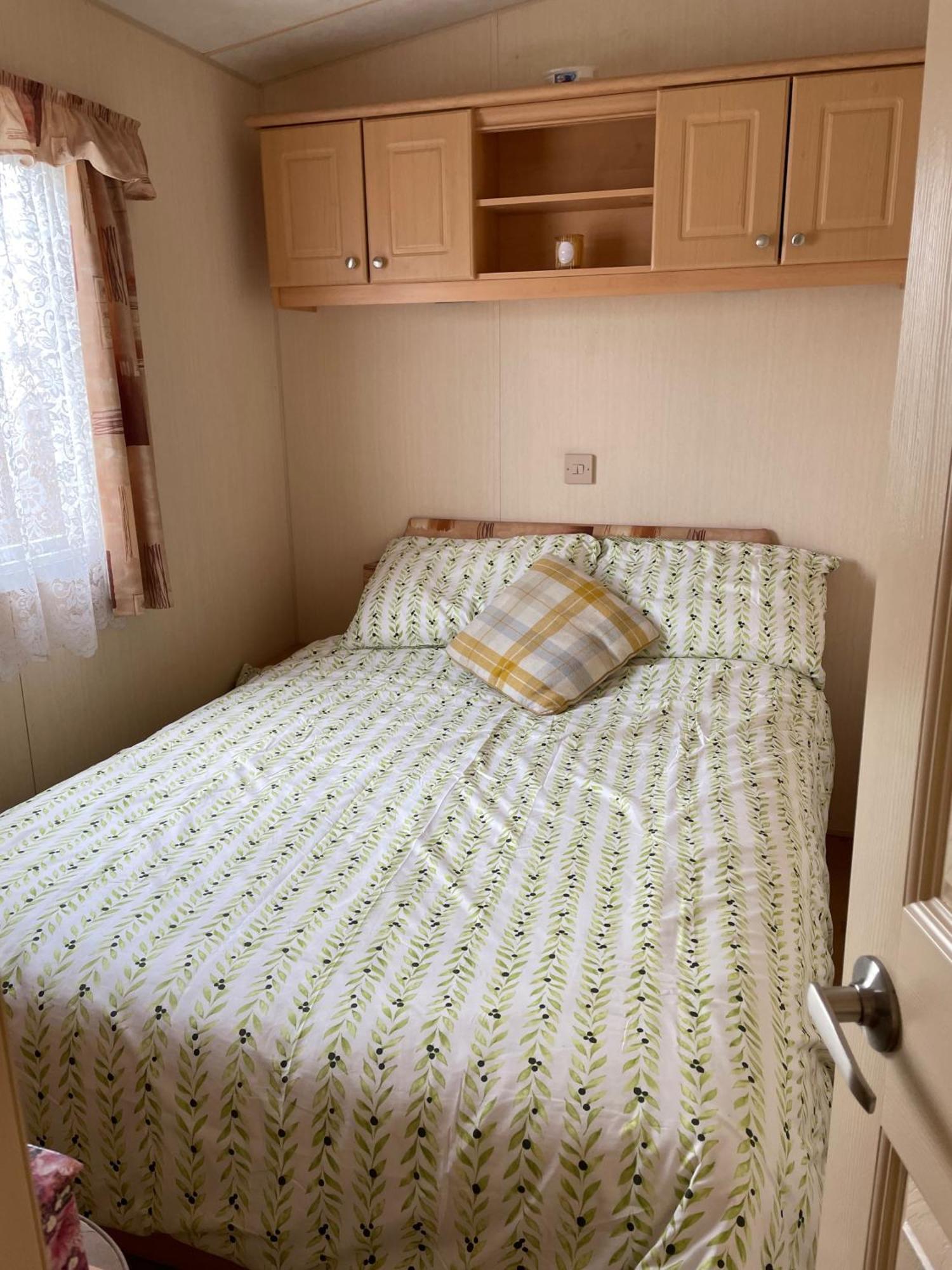 Casa de Férias Cozy Camber Caravan 3 Bedroom Retreat With Decking Rye